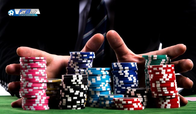Không giới hạn cược khi chơi bài poker
